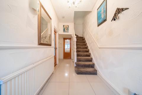 4 bedroom detached house for sale, Osterley Park Road, Southall, UB2