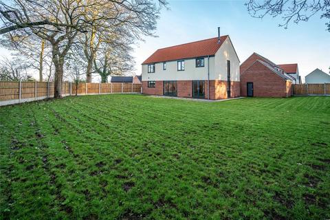 4 bedroom detached house for sale, Martello Close, Bawdsey, Woodbridge, Suffolk, IP12