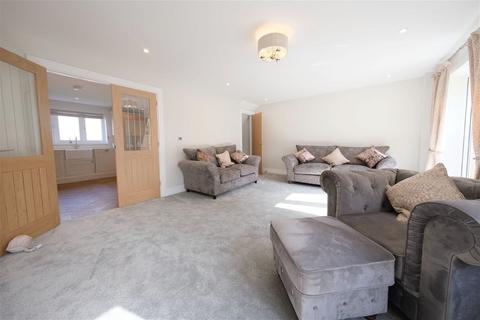 3 bedroom semi-detached house for sale, Limes Way, Nether Broughton