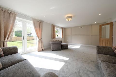 3 bedroom semi-detached house for sale, Limes Way, Nether Broughton