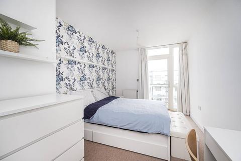 1 bedroom flat for sale, Sadler Place, Hackney, London, E9