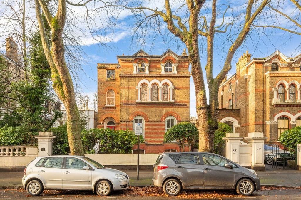 Highbury New Park, Islington, London, N5 1 bed flat for sale £500,000