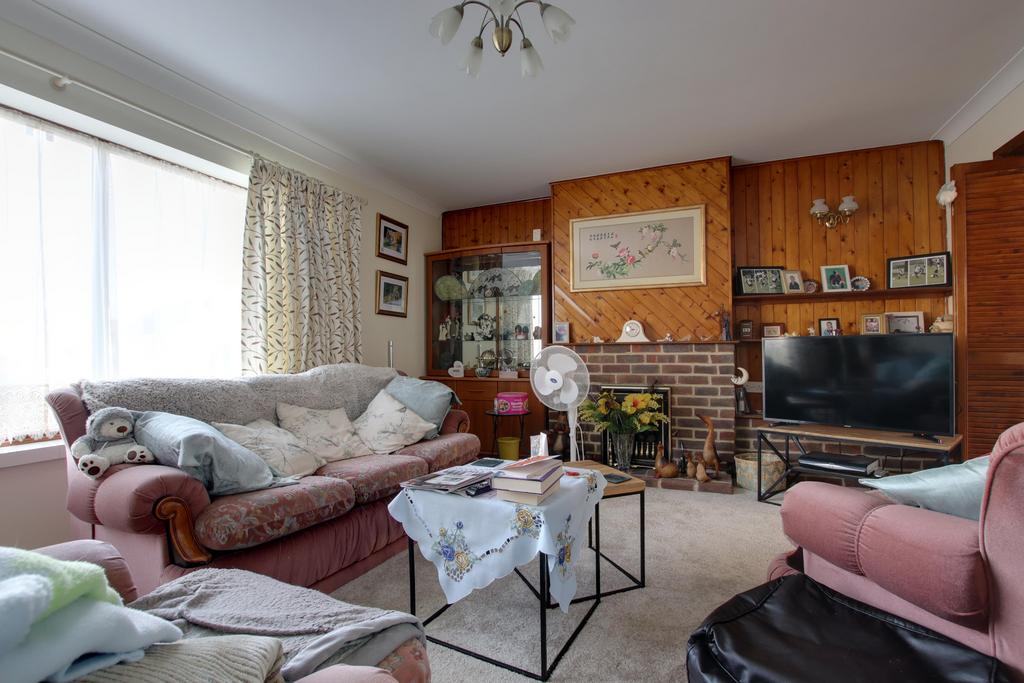 MILLER DRIVE, FAREHAM 4 bed detached house for sale £450,000