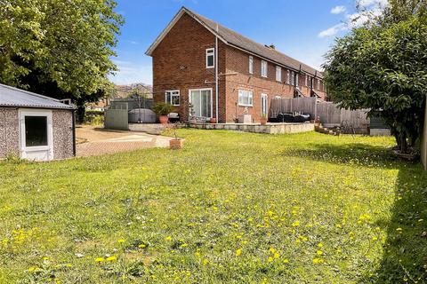 3 bedroom end of terrace house for sale, Four Acres, East Malling, West Malling, Kent