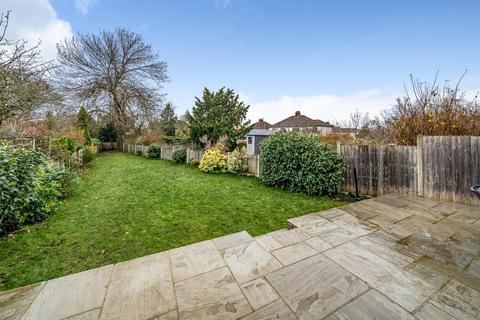 2 Boleyn Gardens, West Wickham, BR4 9NQ