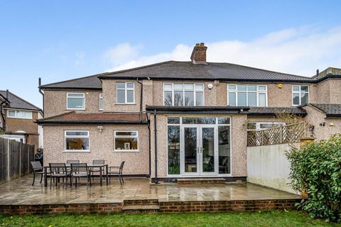 2 Boleyn Gardens, West Wickham, BR4 9NQ