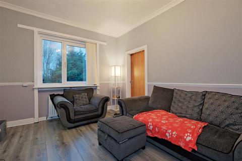 3 bedroom apartment for sale, Dryburn Avenue, Glasgow