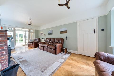 3 bedroom cottage for sale - West Close, Middleton-on-Sea