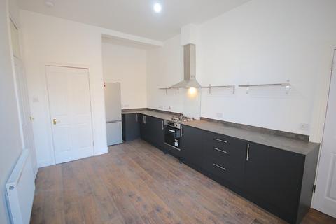 3 bedroom flat to rent - Ashley Terrace, Edinburgh, EH11