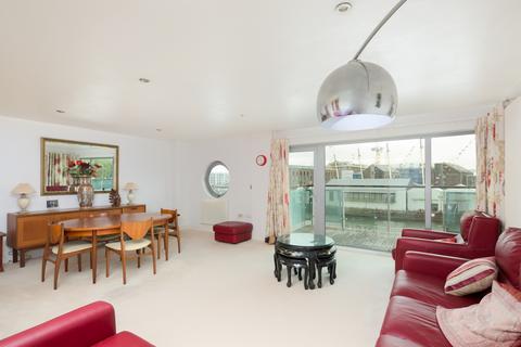 Flat 16, Capricorn Place Lime Kiln Road, Bristol, BS8 4SX