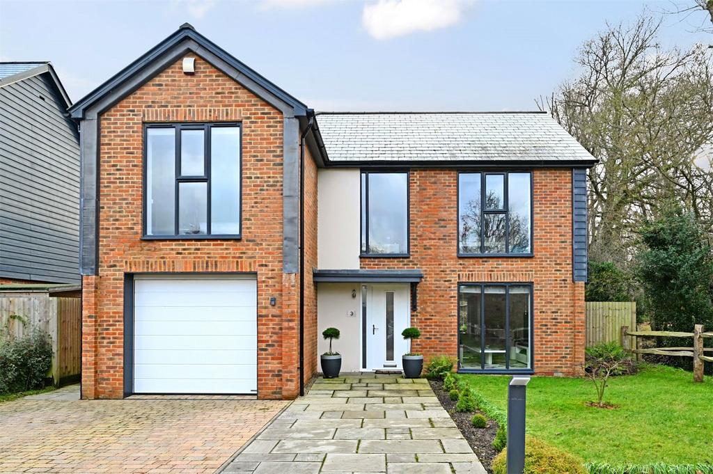 Ditchling Common, Burgess Hill 4 bed detached house for sale £750,000