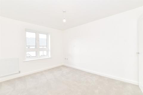 2 bedroom apartment for sale, Limestone Road, Chichester, West Sussex