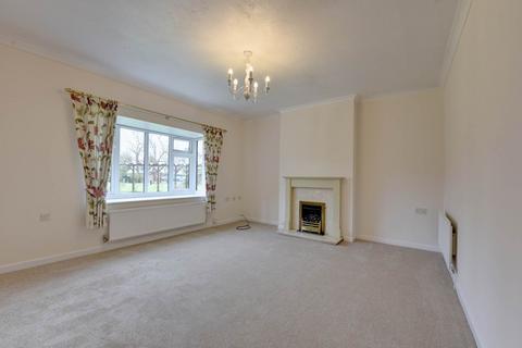 1 bedroom semi-detached bungalow for sale, Bowling Court, Henley On Thames