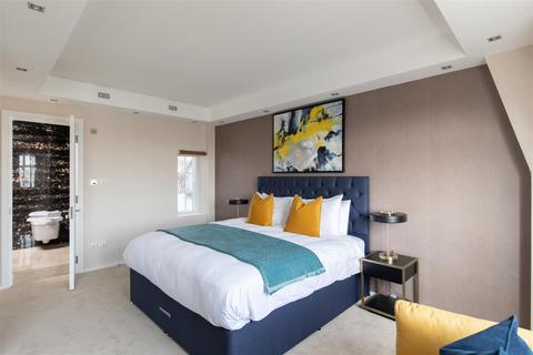 3 bedroom apartment for sale, Knightsbridge Court, Sloane Street, London