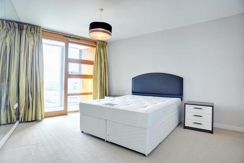 1 bedroom apartment for sale, Lombard Road, Battersea, London, SW11