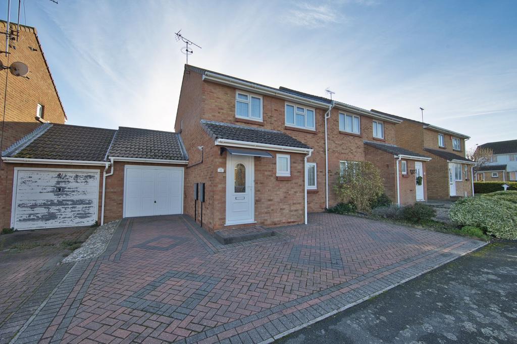 Crundale Way, Cliftonville, CT9 3 bed semidetached house for sale £