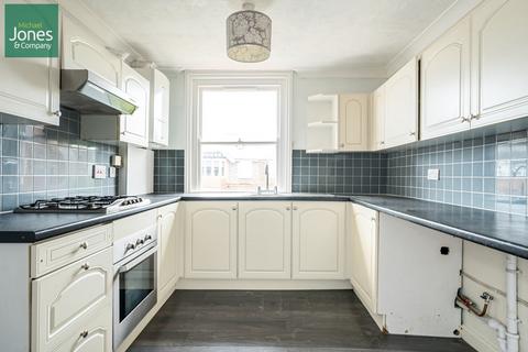 2 bedroom flat to rent, Cowper Road, Worthing, West Sussex, BN11