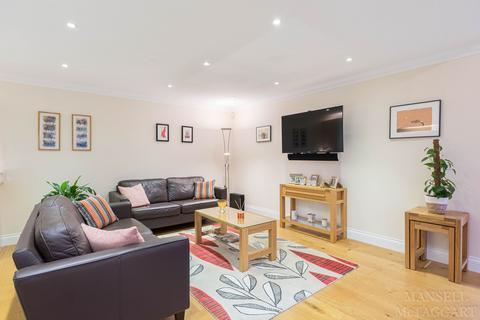 Chase House Eden Vale, Dormans Park, East Grinstead, RH19 2LT