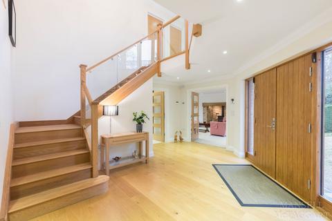 Chase House Eden Vale, Dormans Park, East Grinstead, RH19 2LT