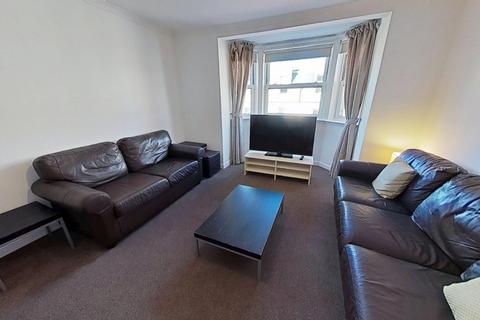 Millar Crescent, Edinburgh, EH10