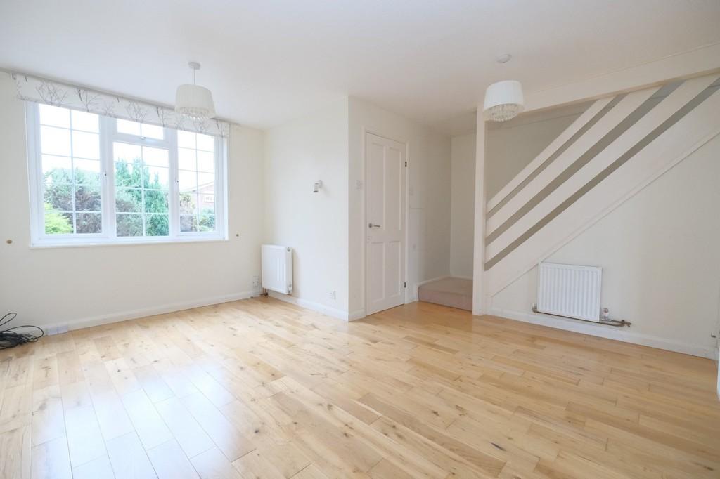 Shepherds Close, Orpington 3 bed detached house for sale £600,000