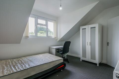 6 bedroom barn conversion to rent, Heeley Road, Birmingham B29