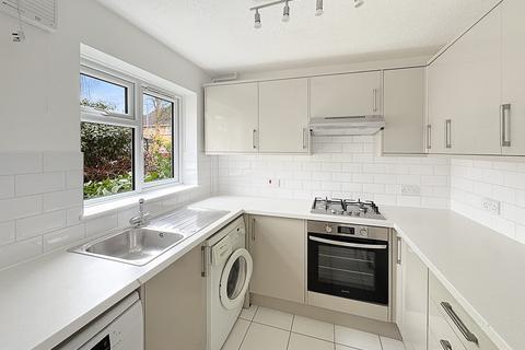 2 bedroom terraced house to rent, Wheelers, Cambridge CB22