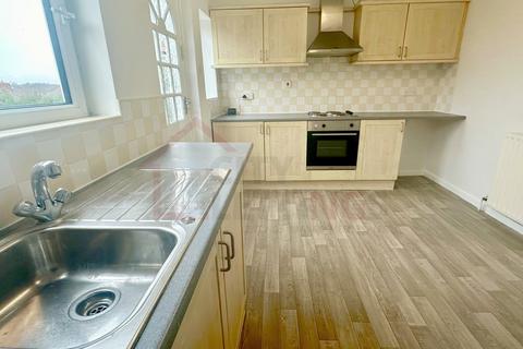 3 bedroom semi-detached house to rent, Beeston Nottingham NG9