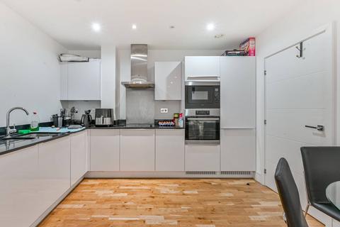 2 bedroom flat for sale, Leven Road, Tower Hamlets, London, E14