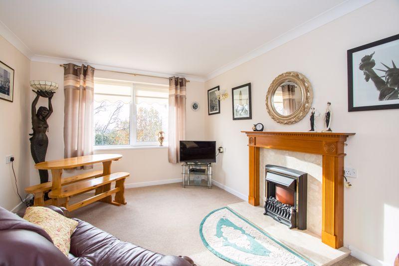 Homeside House, Bradford Place, Penarth 1 bed apartment for sale £125,000