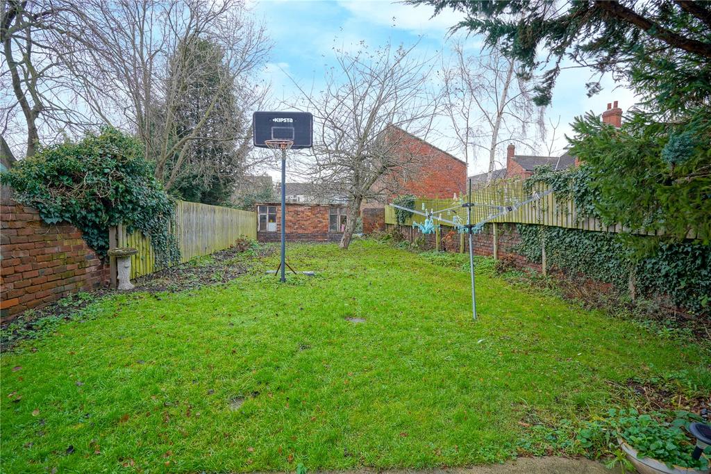 Lister Street, Rotherham, South Yorkshire, S65 3 bed semidetached