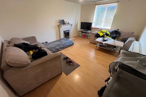 2 bedroom flat to rent, Orchard Gate, Bristol