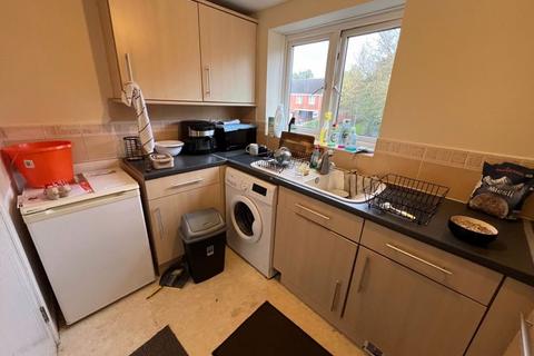 2 bedroom flat to rent, Orchard Gate, Bristol