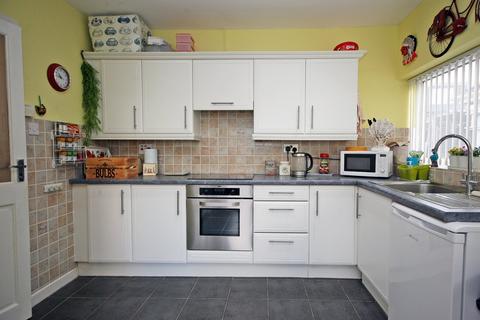 undefined, Efail Newydd, Benllech, Tyn-y-Gongl, Isle of Anglesey, LL74