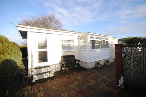 2 bedroom retirement property for sale - Newfield Crescent, Garforth, Leeds