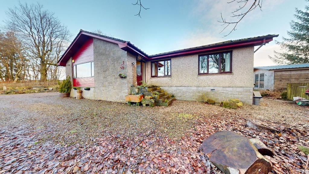 Monteith House Road, Carstairs... 3 bed detached bungalow £269,000