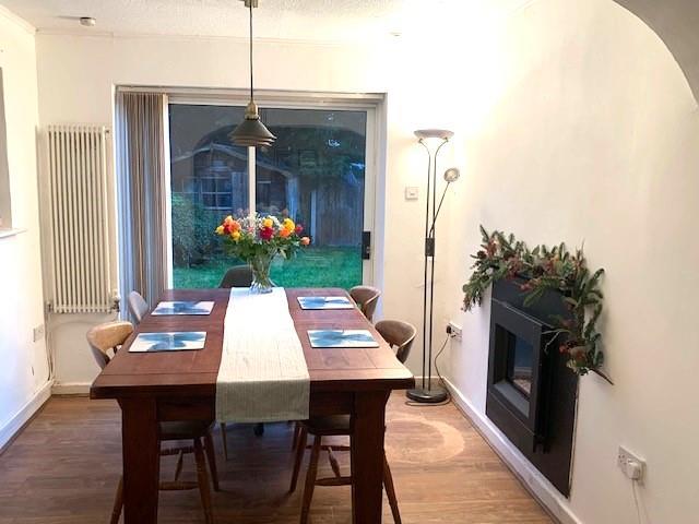 Dining/sitting room