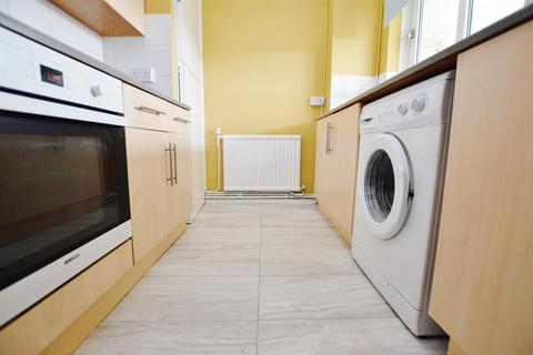39 Braemar Road, London, E13 8EH