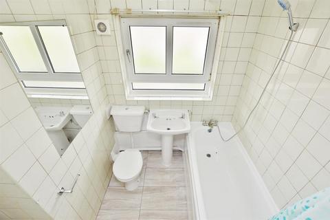 39 Braemar Road, London, E13 8EH