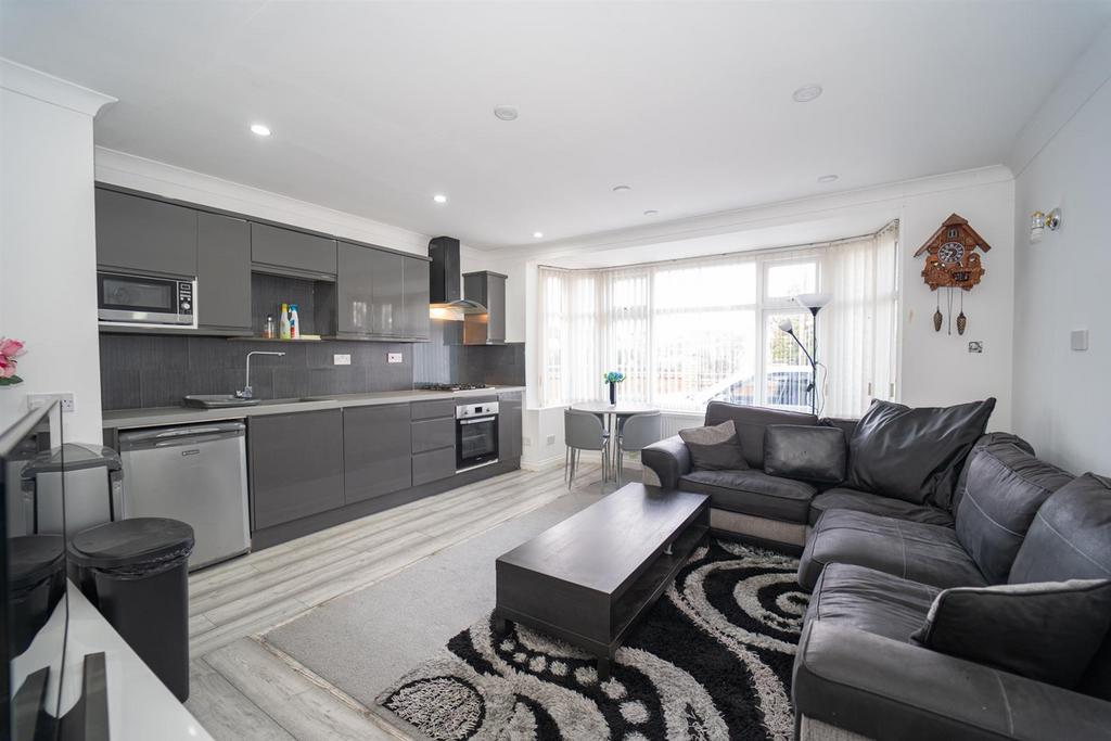 Wilmslow Road, Heald Green 7 bed detached house for sale £695,000