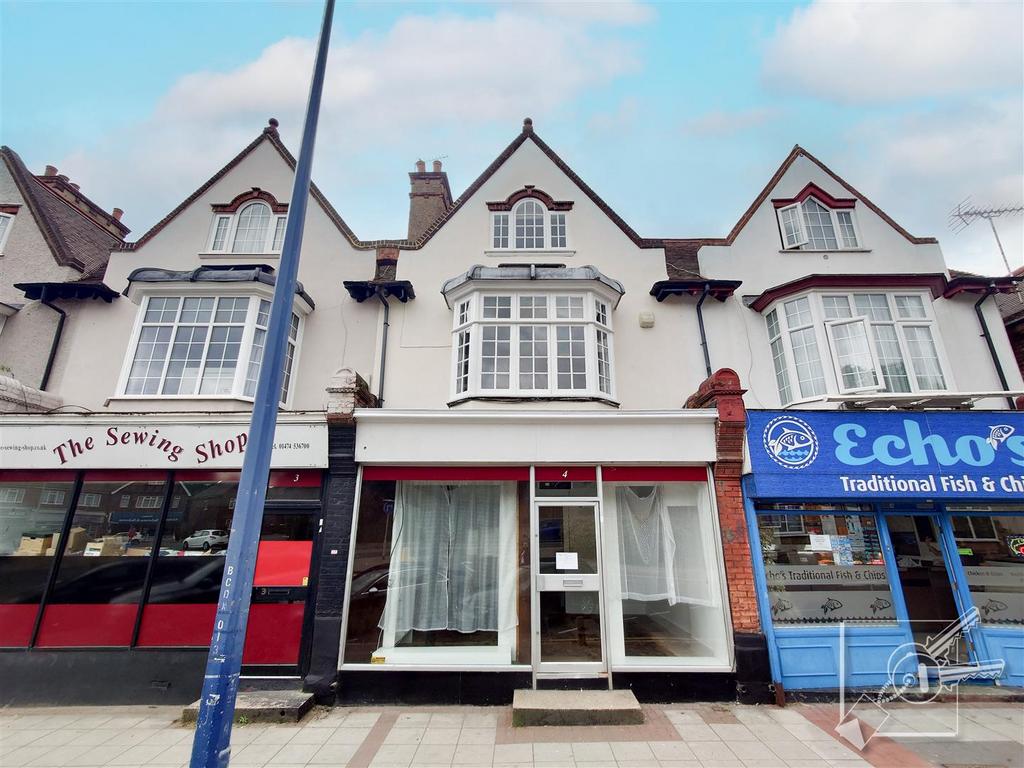 Echo Square, Gravesend Shop to rent £1,250 pcm (£288 pw)