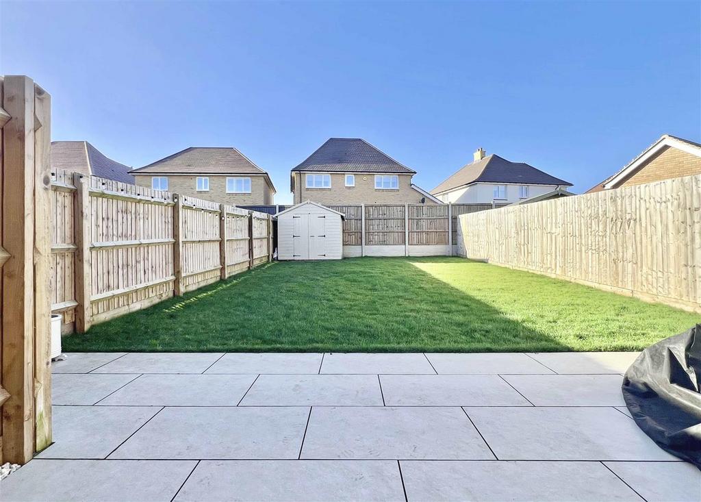 Dowsett Drive, Silver End, Witham 3 bed semidetached house for sale