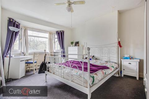 5 bedroom house for sale, Gunnersbury Avenue, Acton, W3