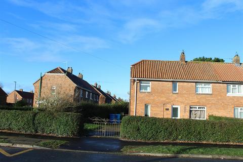 3 bedroom semi-detached house for sale - Princess Road, Market Weighton, York