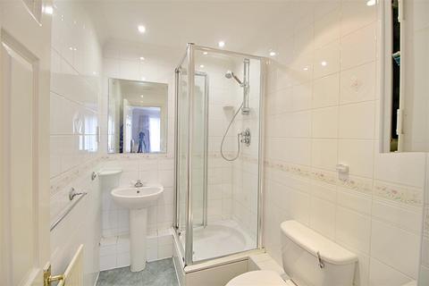 12 Village Park Close, Enfield, EN1 2SG