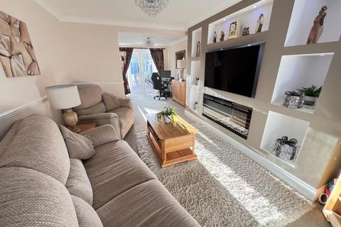 3 bedroom semi-detached house for sale, Buttermere Grove, West Auckland, Bishop Auckland