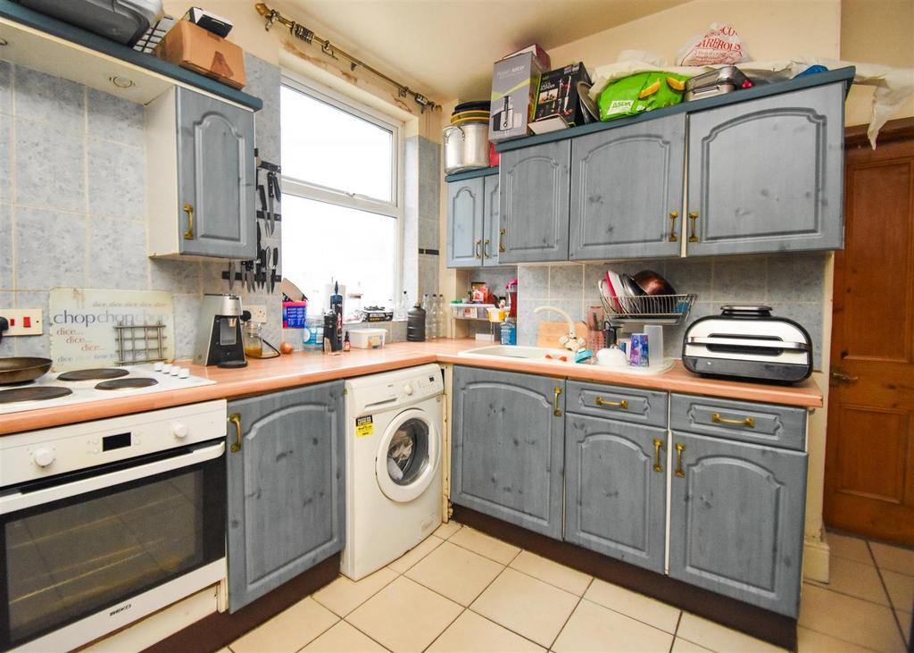 166 Crowther Road   Kitchen.jpg