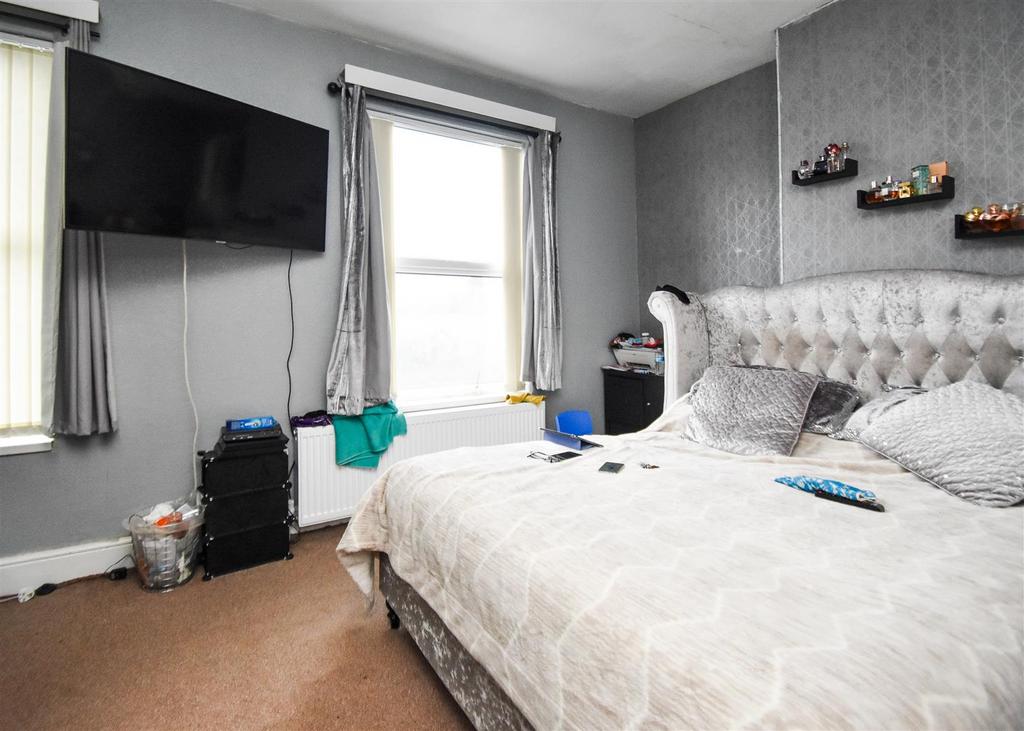 166 Crowther Road - Bedroom 1.jpg