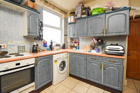 4 bedroom end of terrace house for sale, 166 Crowther Road, Wolverhampton