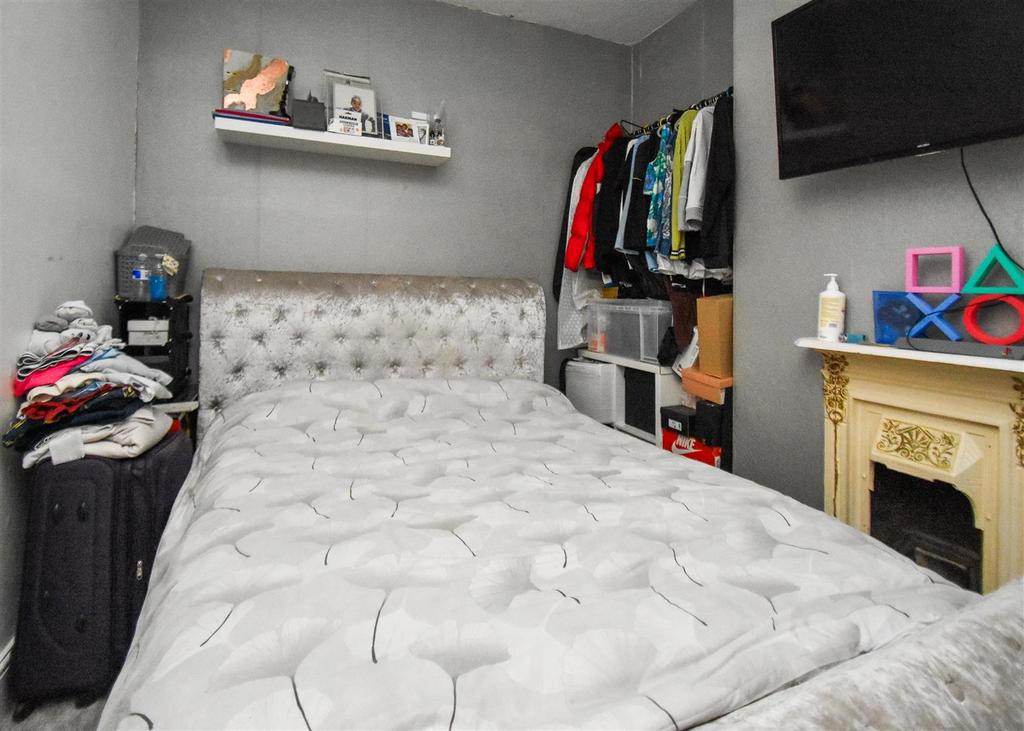 166 Crowther Road - Bedroom 2.jpg